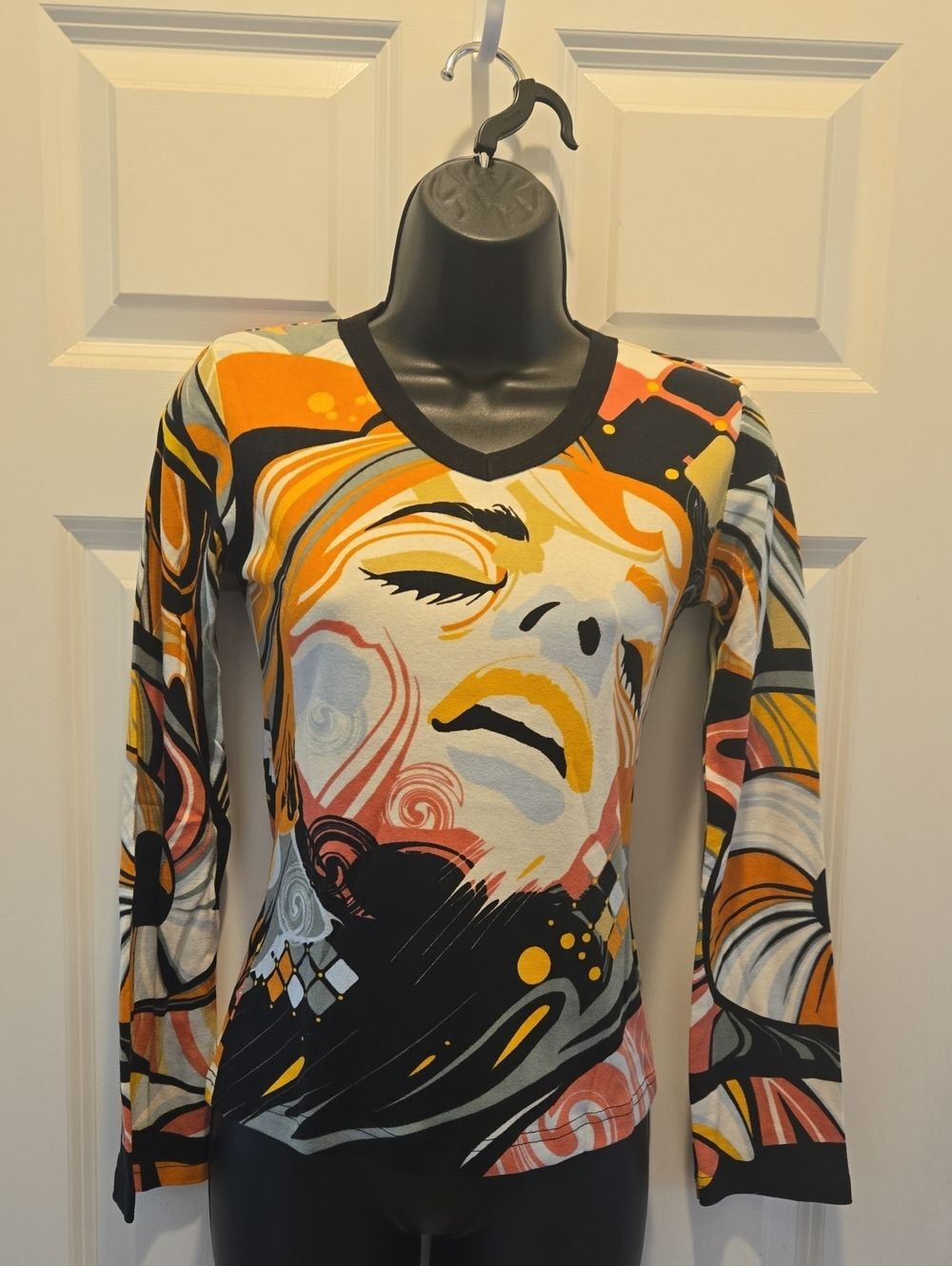 NWT Vintage Y2K Hayes Top S Long Flare Sleeve Custo Barcelona T-shirt Graphic